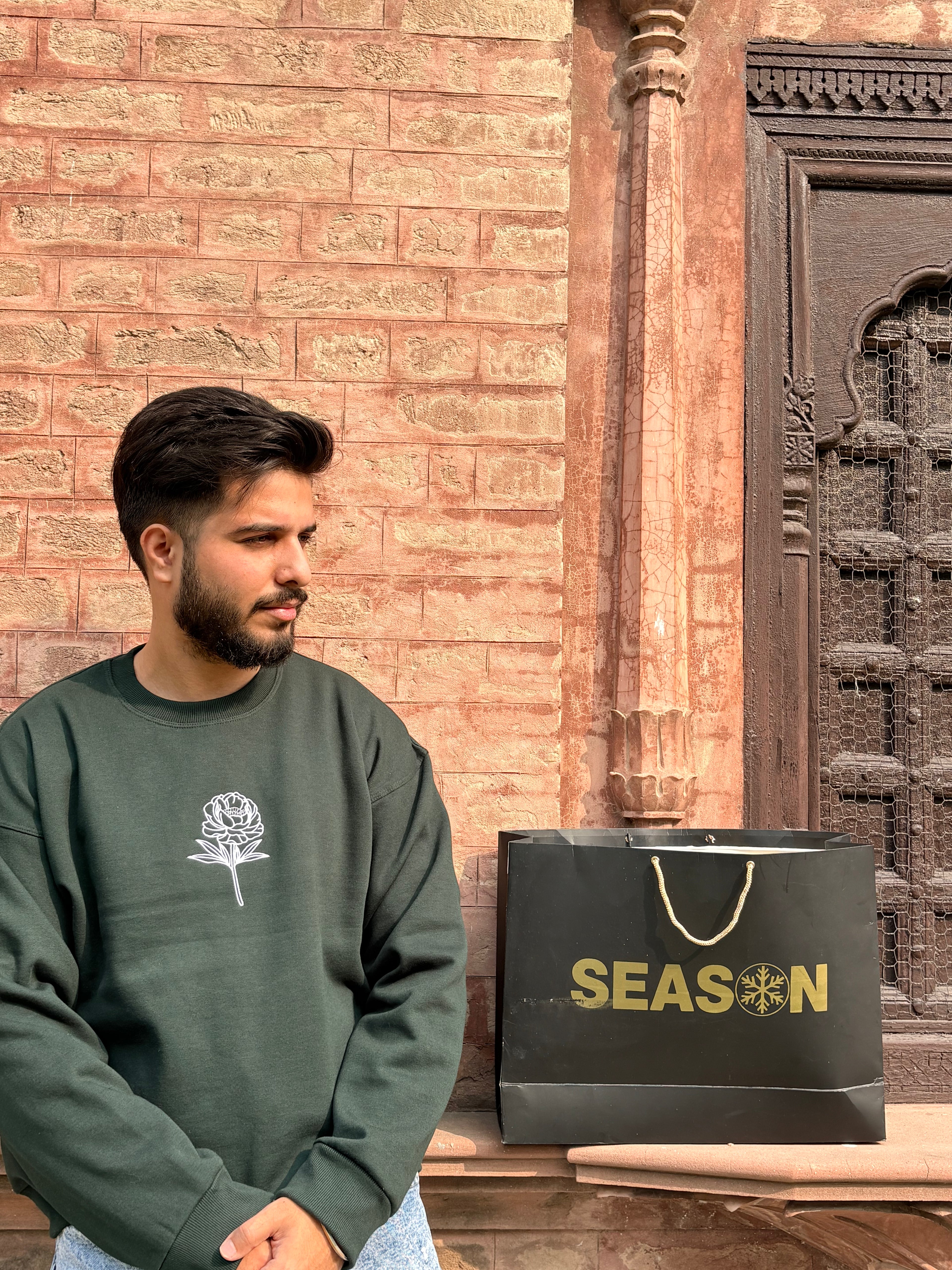 Season Signature Oversized Sweatshirt -Bottle Green