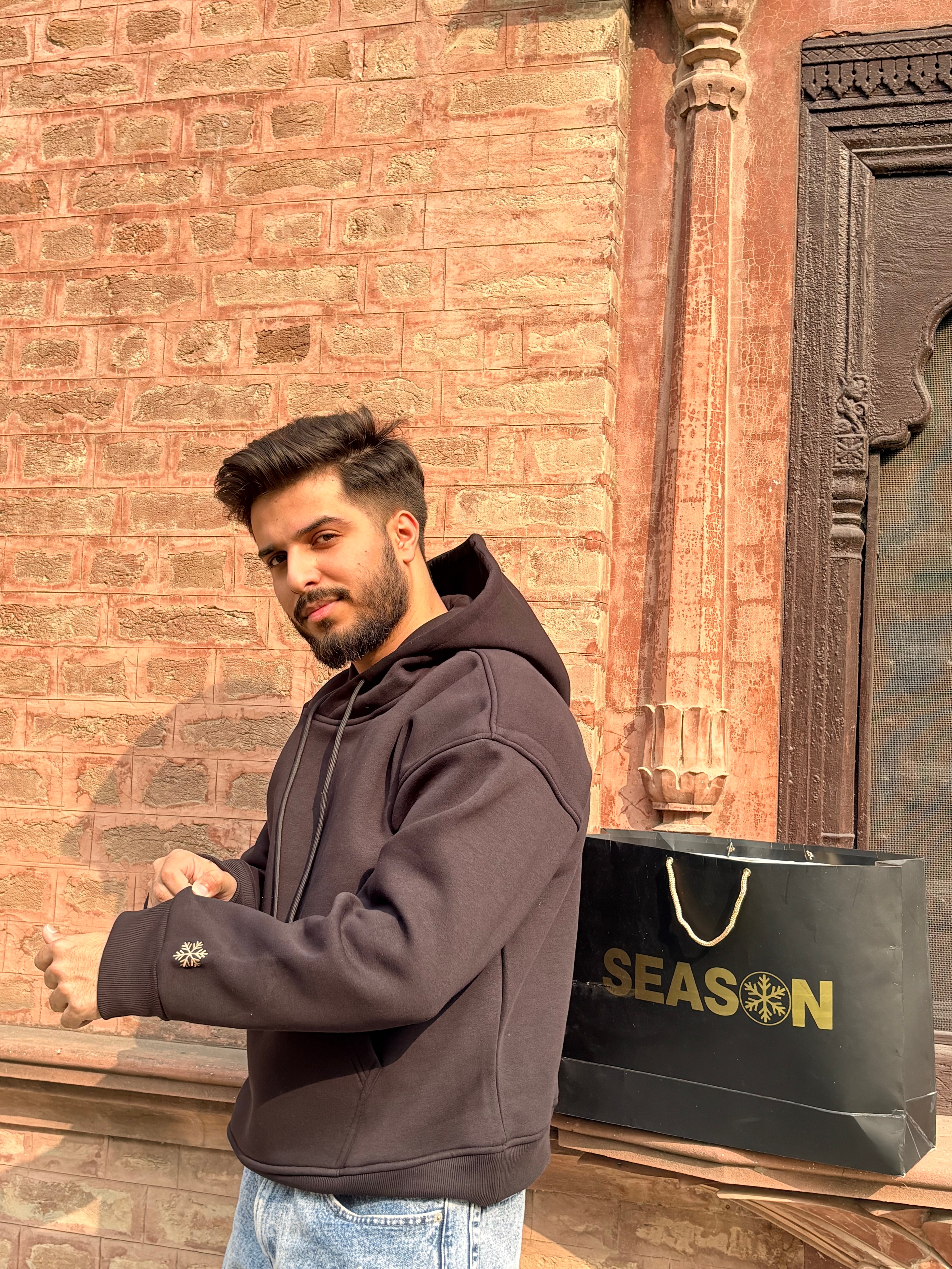 Season Signature Oversized Hoodie -Black